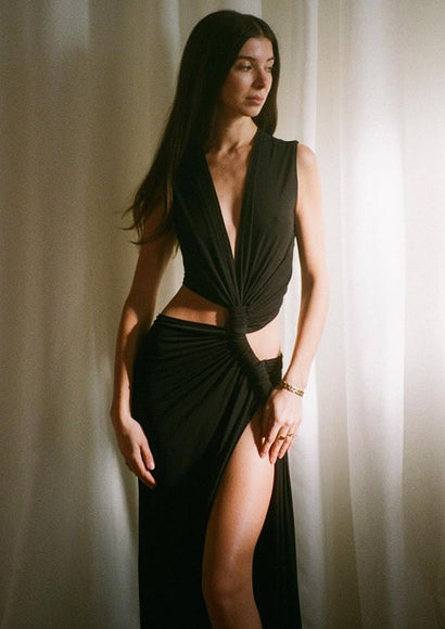 Cut-out Knot Maxi Dress with Slit - Color Theory | Black