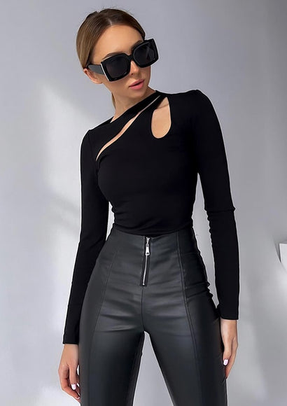 Solid Fitted Cut Out Top - Color Theory | Black