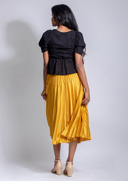 Bella Top - Color Theory